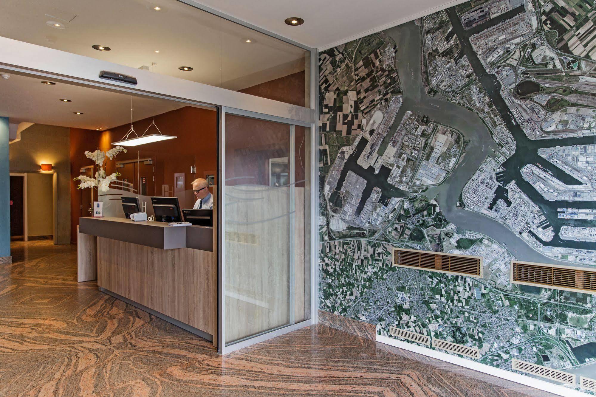 Harbour Hotel 3*
